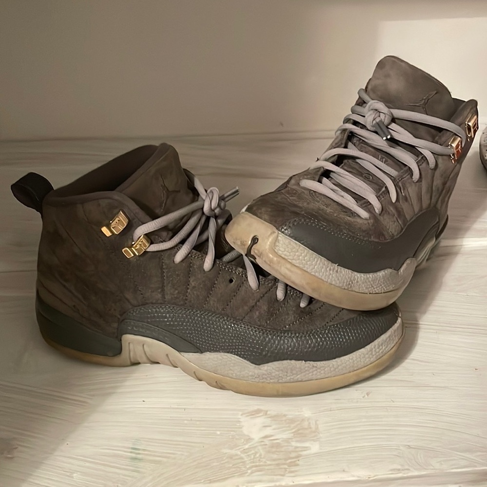 Size 7youth Jordan retro 12s not og laces 7-10 condition no box (Authentic)!